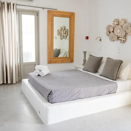 מלון דירות Anemoi נאוסה