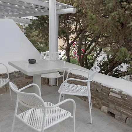 מלון דירות Anemoi 4*