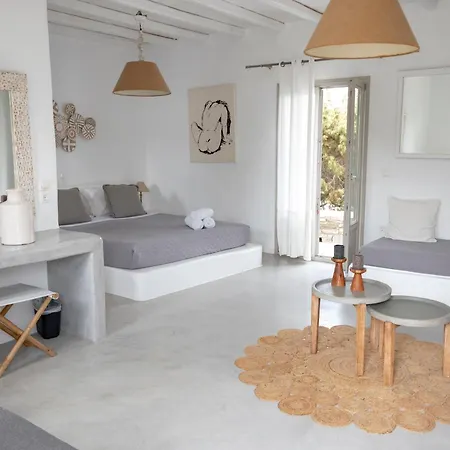 Anemoi מלון דירות נאוסה