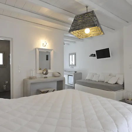 מלון דירות Anemoi 4*