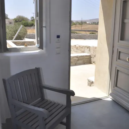 מלון דירות Anemoi נאוסה