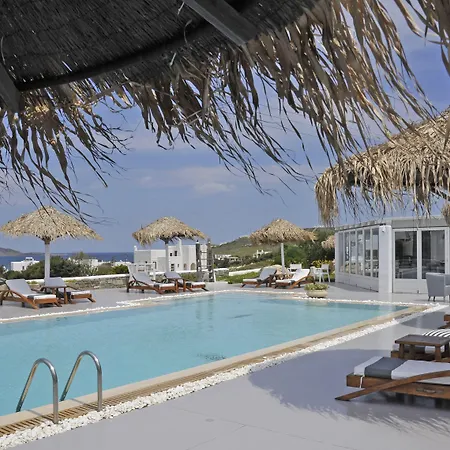 Anemoi מלון דירות נאוסה