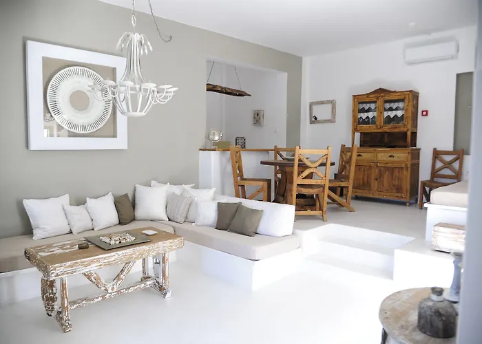 Anemoi Aparthotel Naoussa