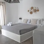 Anemoi Aparthotel 4*