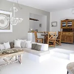 Anemoi Aparthotel Naoussa
