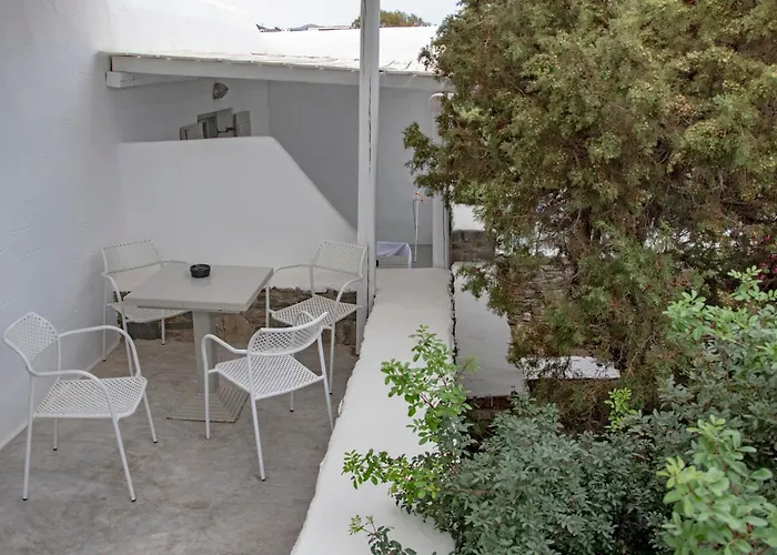 Anemoi Aparthotel Naoussa