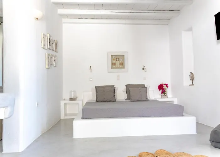 Anemoi Aparthotel Naoussa